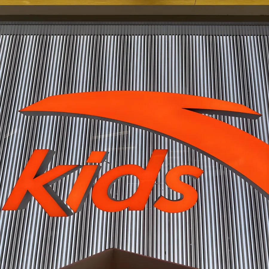 Trimless front-lit letters — Fabrication example 2